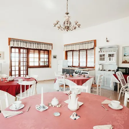 La Conchiglia Oda ve Kahvaltı Leporano